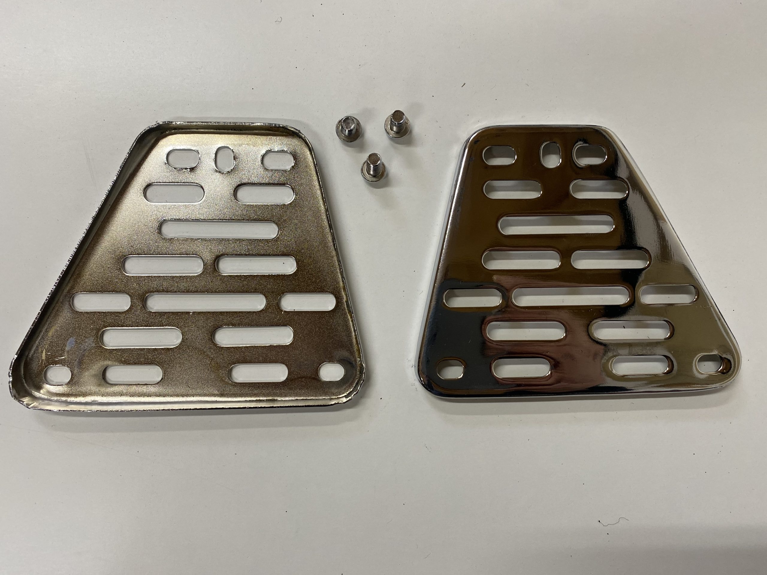 Rejilla petaca escape cromada