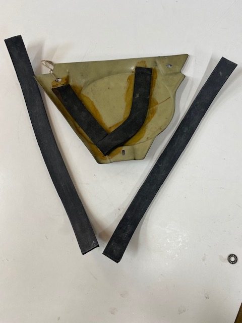 Petrol tank rubber rest