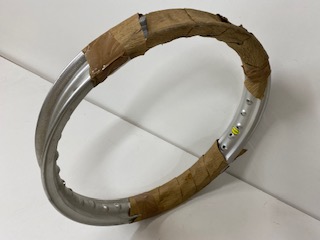 Llanta aluminio 18" x 1,85" 36 radios color plata brillo,sin nervio,con labio,