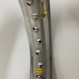 Llanta aluminio Akront 18 x 2.15 Bultaco con agujeros freno cubierta