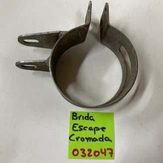 Brida escape cromada con soporte chasis Ossa