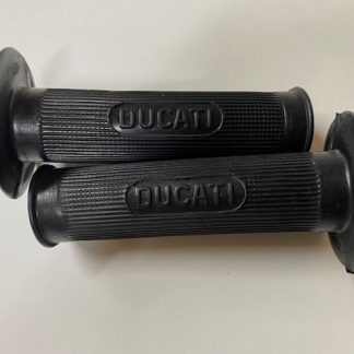 Puños Ducati negros