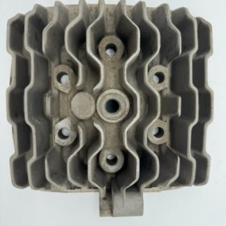 Culata cuadrada 6 taladros con soporte tirante chasis pequeño Montesa