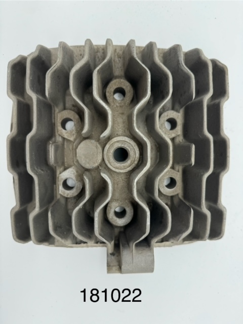 Culata cuadrada 6 taladros con soporte tirante chasis pequeño Montesa